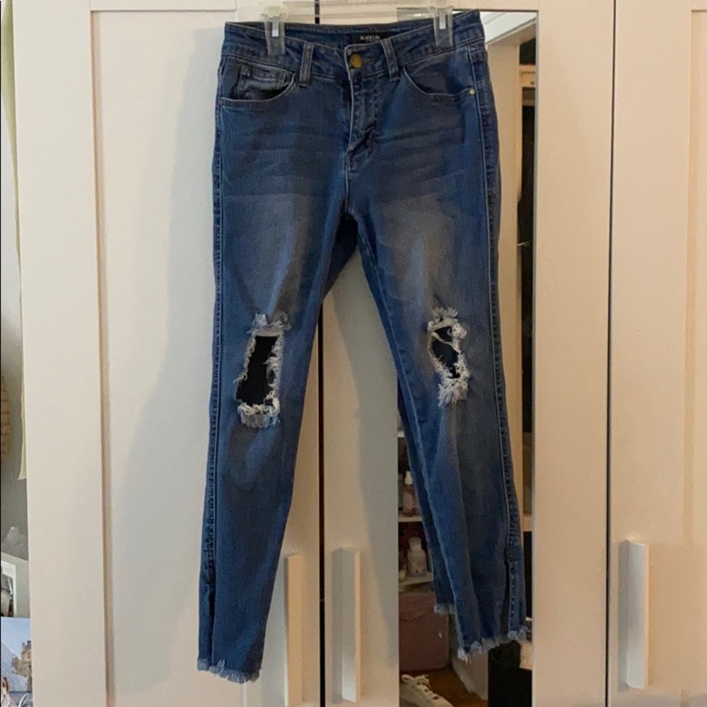 Skinny, cropped, ripped jeans size 27